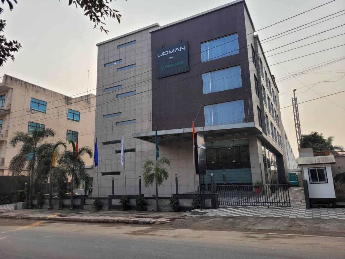 Udman Hotel building exterior