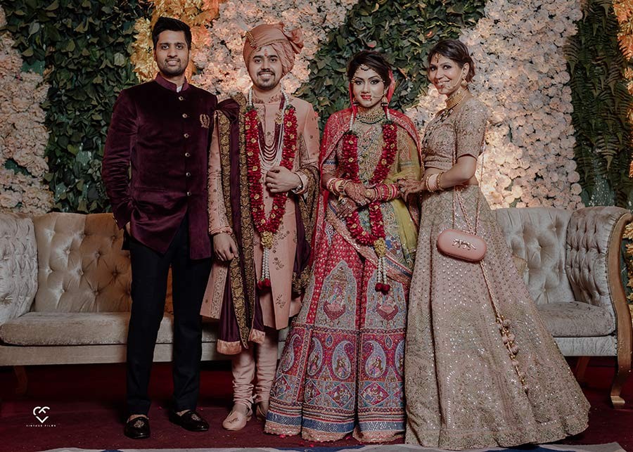Shubham & Itisha — photo 10