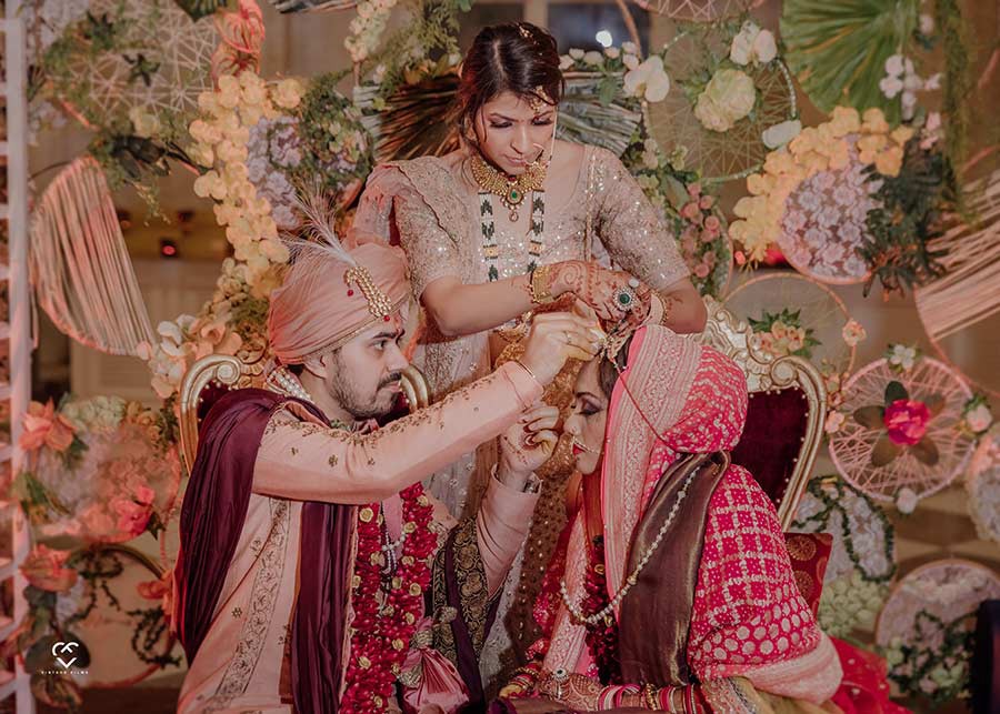 Shubham & Itisha — photo 13