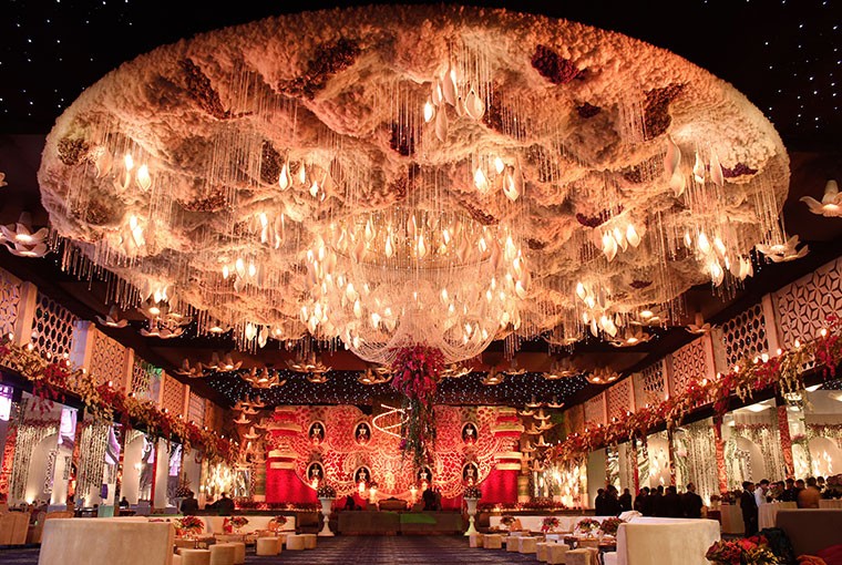 Ceiling Décor Ideas that can make your Wedding Functions look surreal!