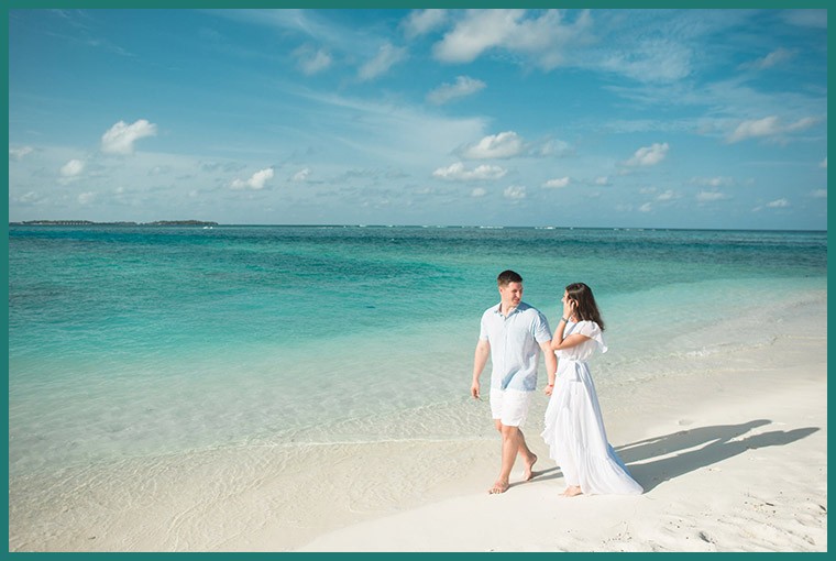 Smart Hacks to Save Money on Your Honeymoon