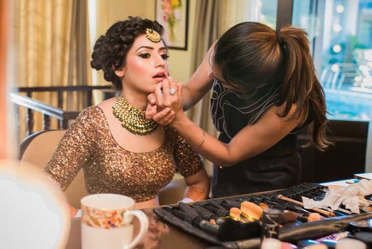 Important things to ask your wedding makeup artist