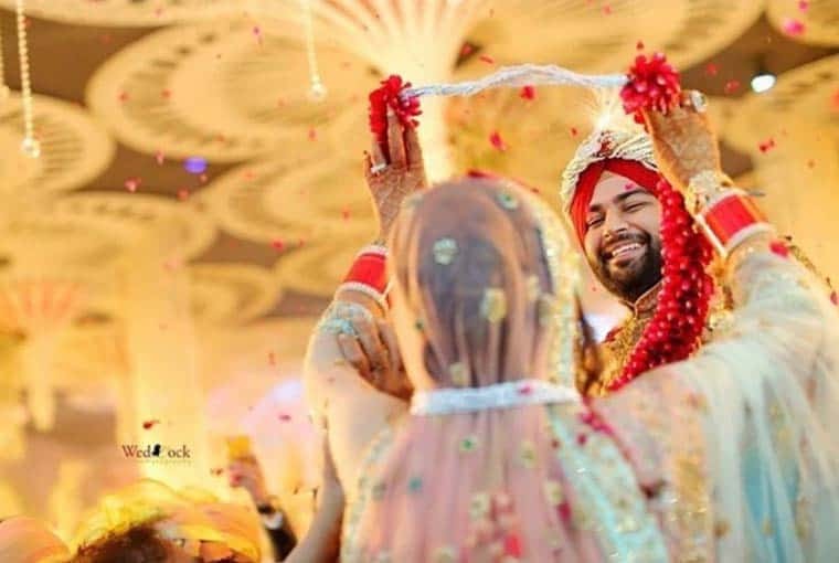 How to plan a wedding during the season you don’t love?