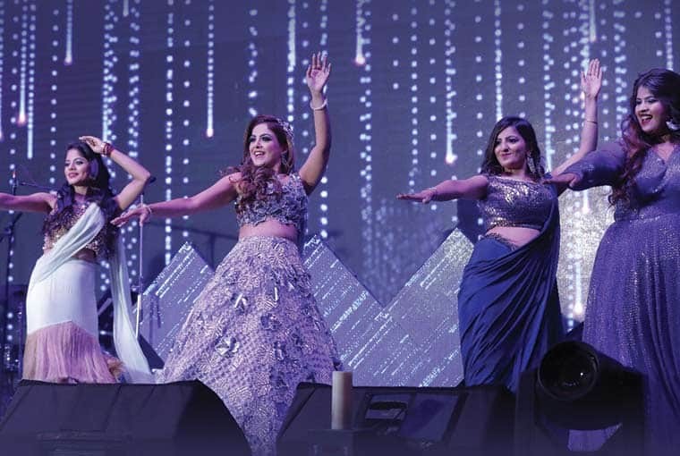 How to have the most rocking playlist for your wedding functions?
