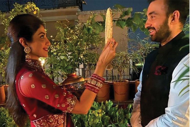 A gifting guide for all the husbands to impress their beloved wives!