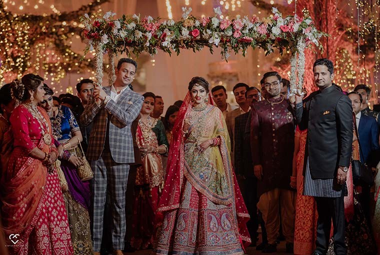 Tips of styling a heavy lehenga on your Wedding Day!