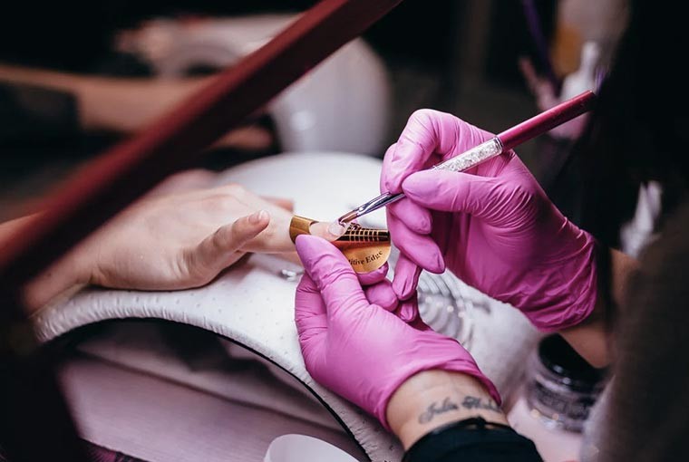 Common Nail mistakes to avoid on your Wedding Day!