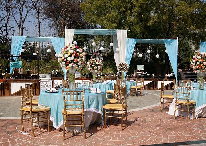 Why is it not worth stressing about the weather near your wedding?