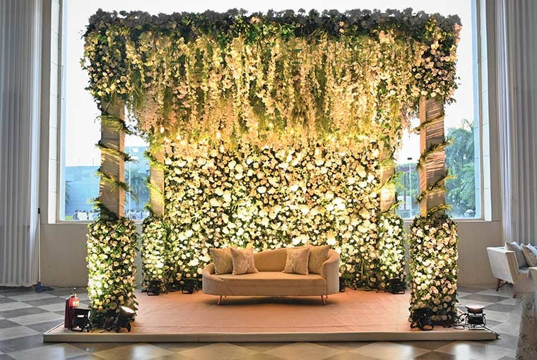 Some hacks to save some big bucks on your small budget wedding