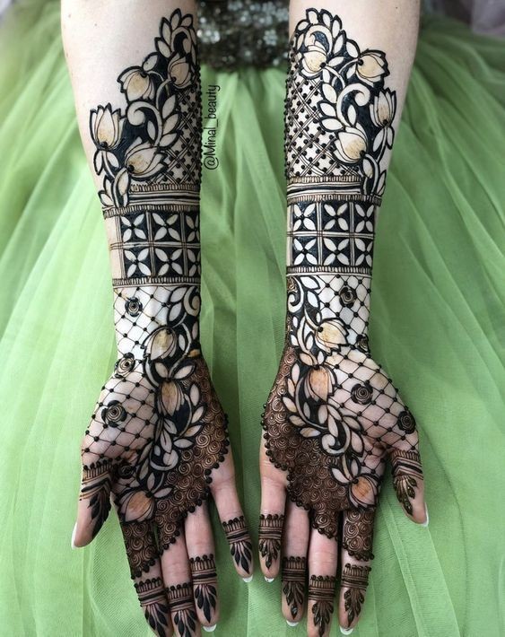 Negative Space Blooms mehndi design