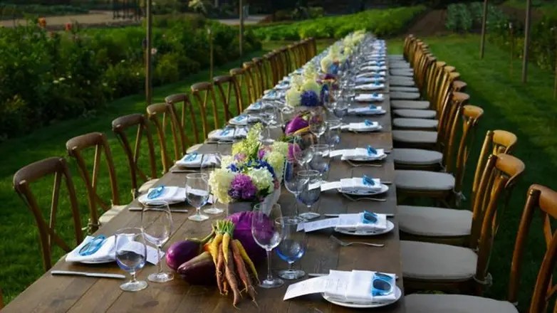 Farm-to-Table Fresh Menu