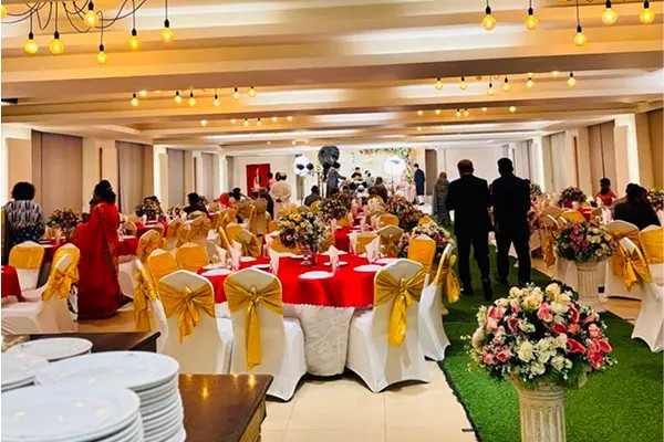 The Lalit, Delhi