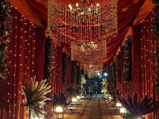 grand wedding decor
