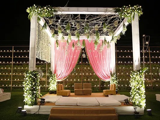 Monochrome Statement Mandap