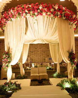 The All-Ivory Luxury Mandap