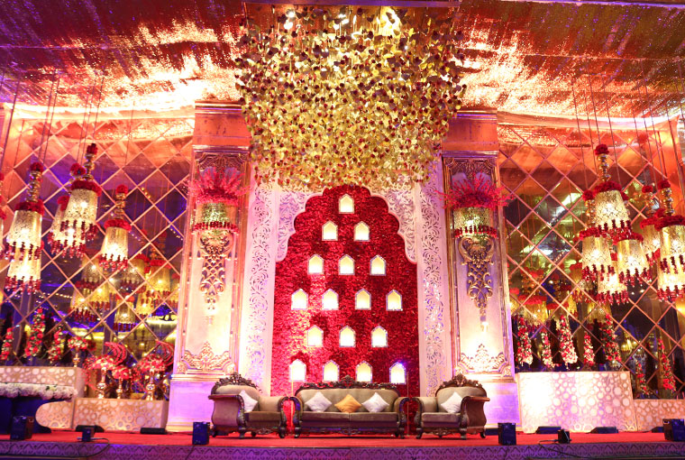 Stunning backdrops for Couple Stages