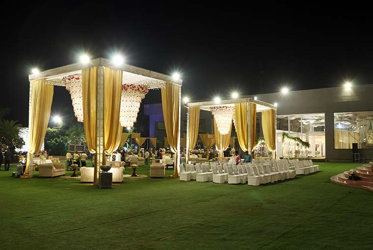 Garden Wedding at Pavilion by Ferns N Petals