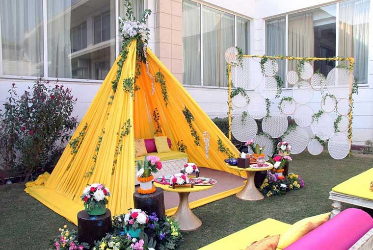 Yellow themed décor