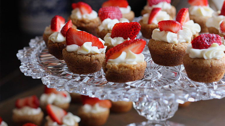 Dessert Display: the Final Touch