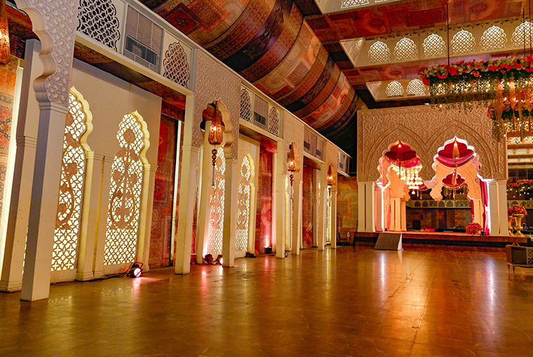 The Riviera Gallery 8