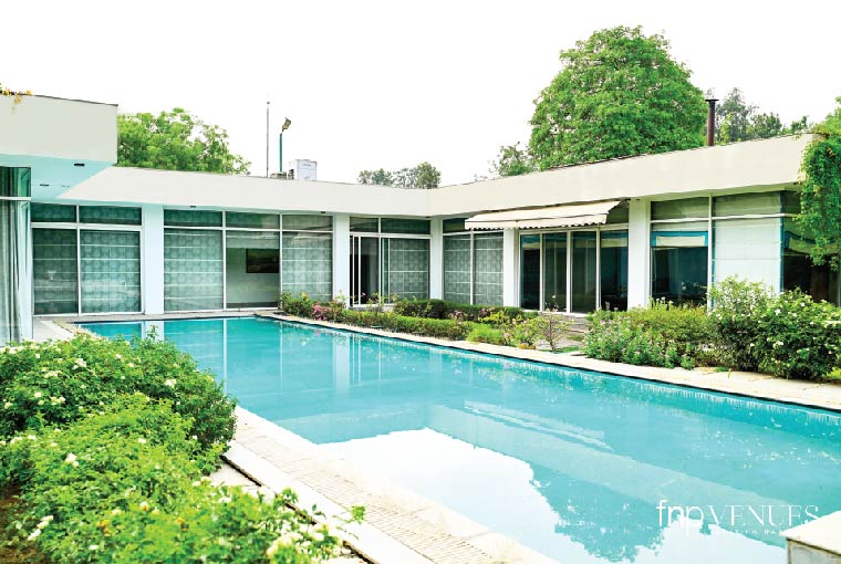 delhi bedst poolside wedding venue