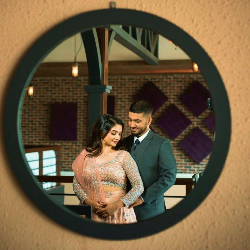 mirror to mirror wedding couple photoshoot ideas
