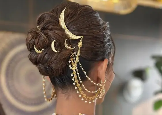 The Maharashtrian Ambada juda style