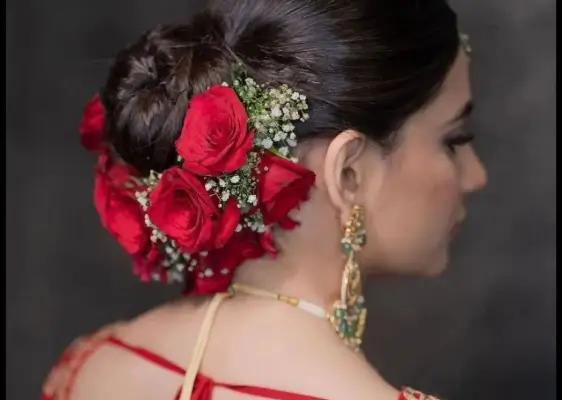 The Rose-Shaped Hair Bun